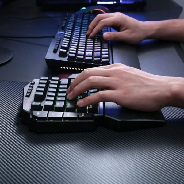 REDRAGON Diti Elite One-Handed RGB Wireless Mechanical Gaming Keyboard - Black - Image 4